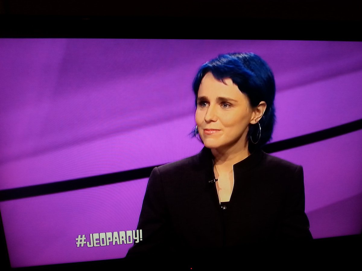 hot screencap of erica dreisbach on Jeopardy via Eric Radoux